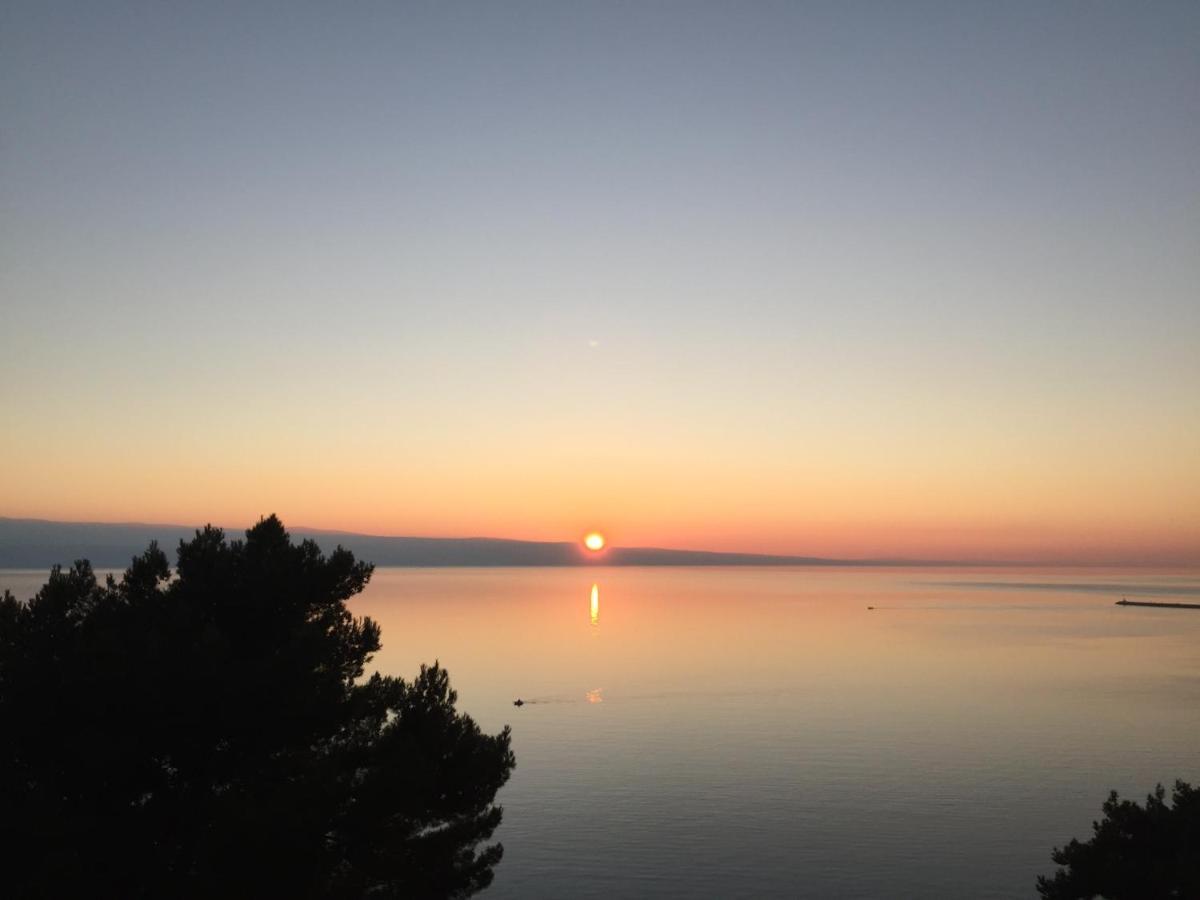 Apartmani Mirta Omis A Kültér fotó