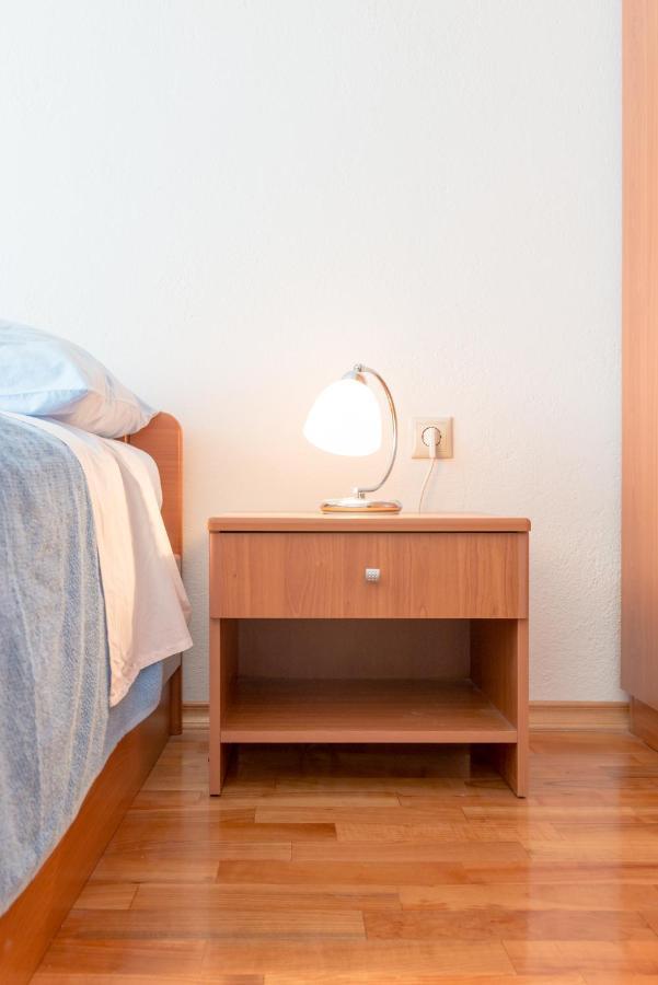 Apartmani Mirta Omis A Kültér fotó