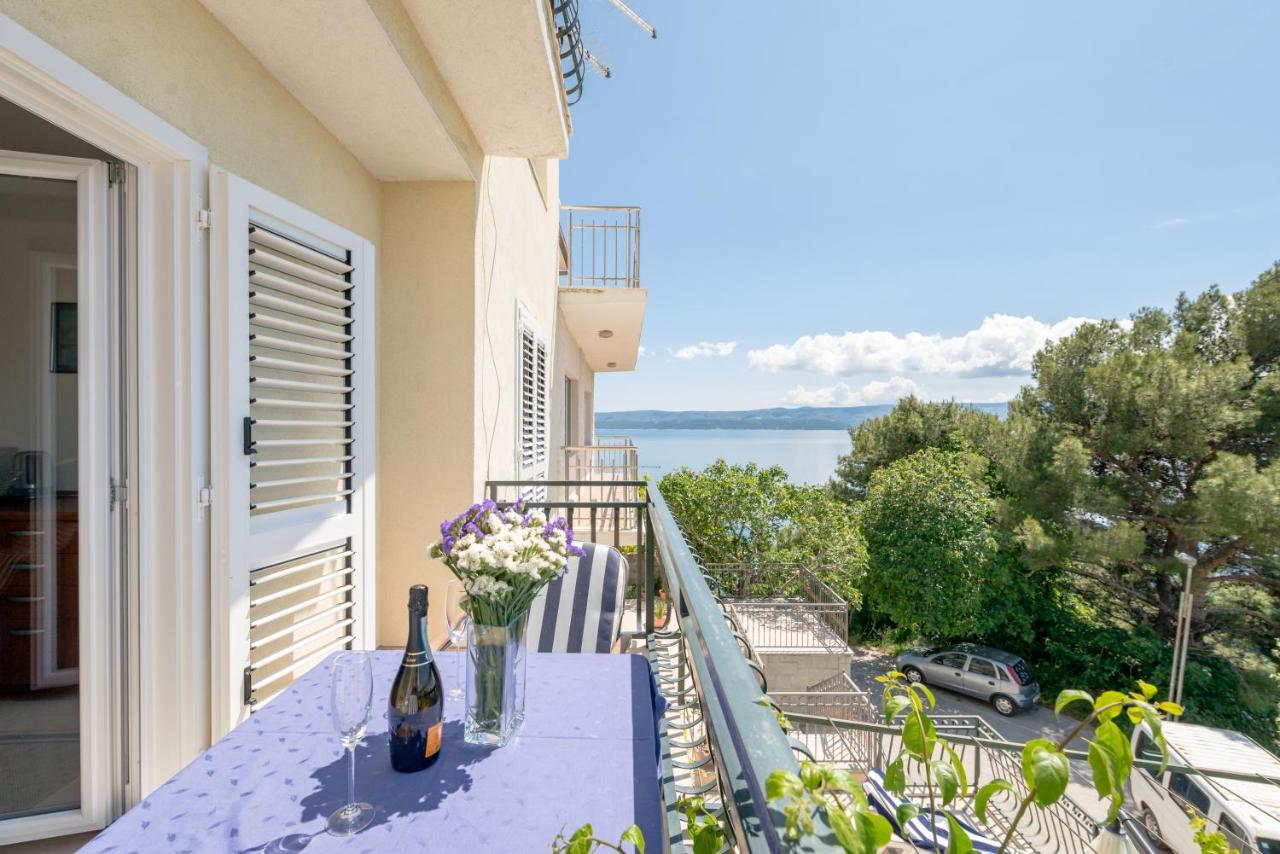 Apartmani Mirta Omis A Kültér fotó