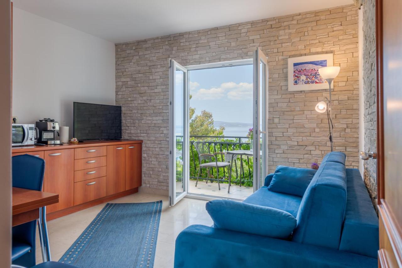 Apartmani Mirta Omis A Kültér fotó